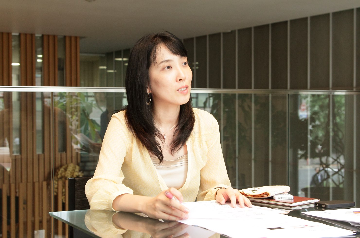 昭文社_ブランディングデザイン_クライアントインタビュー風景01